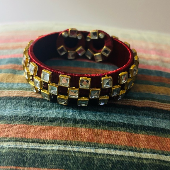 Elegant Red Jewelry Set - Picture 2 of 3